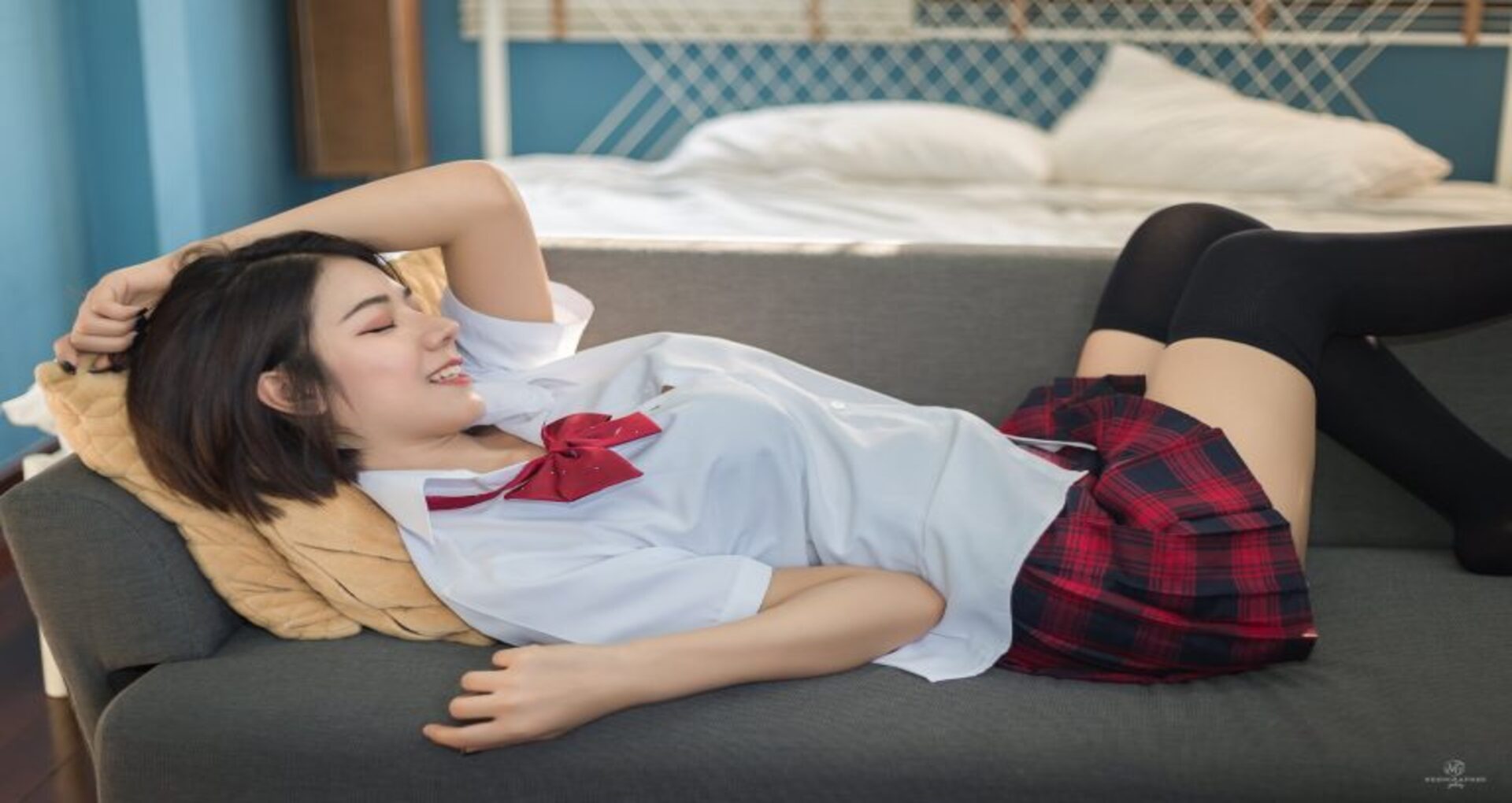 คราวนี้มาดู กี้เก้า เกล้าฤทัย สาวผมสั้น ใส่ชุดนักเรียนญี่ปุ่นเสมอหู ที่น่าถูกใจใครหลายๆคน สัดส่วน 33-26-33