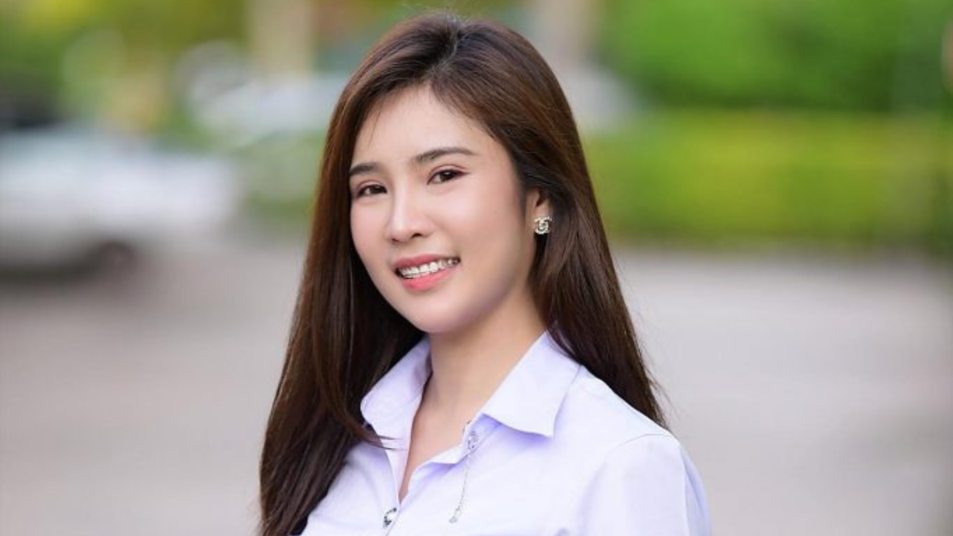 หลายๆคนน่าจะชอบสาวๆใส่ชุดนักศึกษา วันนี้เราเลยพาคุณมา ส่องเด็กนักศึกษา หน้าตาน่ารัก เธอชื่อว่าน้องบีม เห็นแล้วชื่นใจจริงๆ