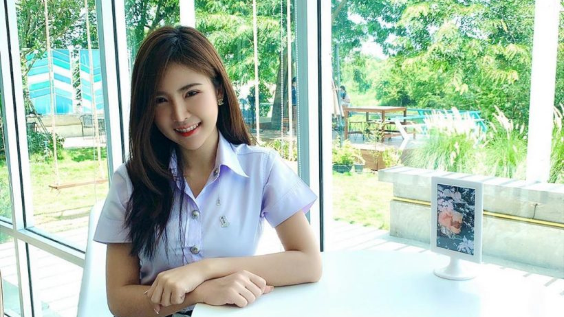 ใครเห็นเด็กๆใส่ชุด นักศึกษา ก็ต้องเหลียวมองกันบ้างล่ะ ใครแพ้เด็กนักศึกษาไม่ควรดู เดี๋ยวหัวใจกำเริบเลิฟ เธอคนนี้อยู่มหาวิทยาลัยมหาสารคาม