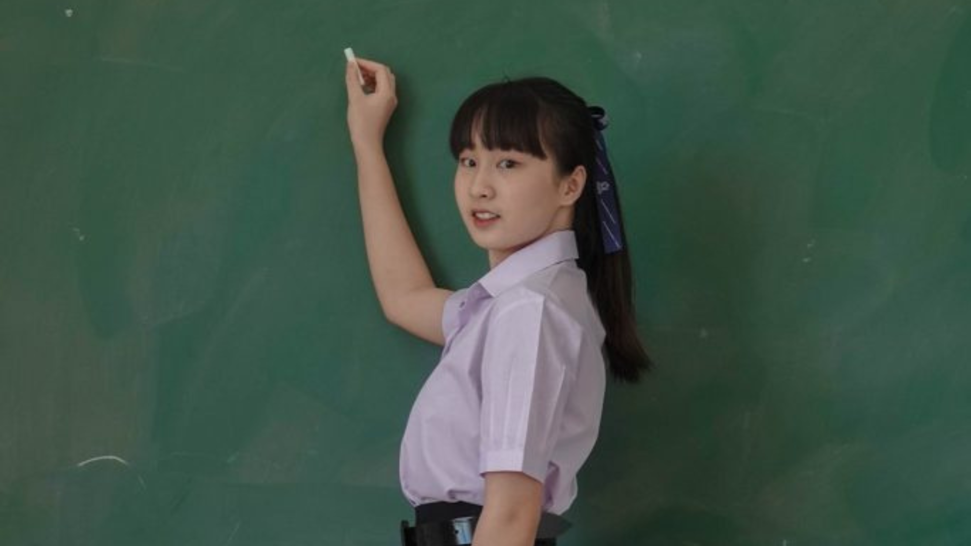 วันนี้มาดูเด็กนักเรียนน่ารักๆอย่าง น้องเซญ่า พาหุยุทธ์ ที่บอกเลยว่าน่ารักและหมวยโดนใจจริงๆ น้องมีผลงานโฆษณาและเป็นนางแบบวัยใสอายุน้อย