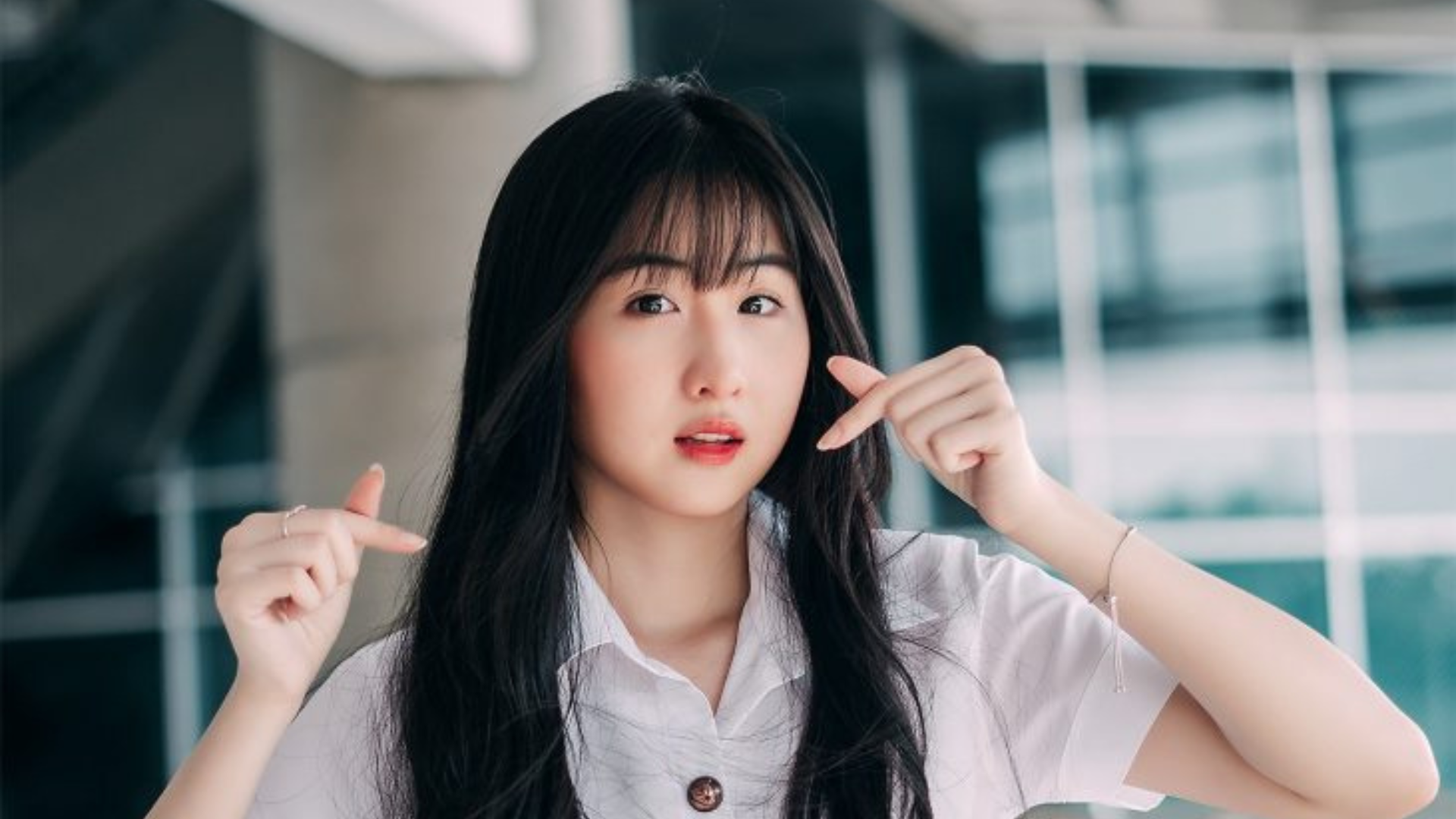 แอบส่อง น้องโยโกะ ในชุดนักศึกษาอยากจะบอกว่าน่ารักมากออกแนวหมวยก็ได้ญี่ปุ่นก็ดี แถมมีแก้มนิดๆ เห็นแล้วน่าหยิกแก้มจริงๆ