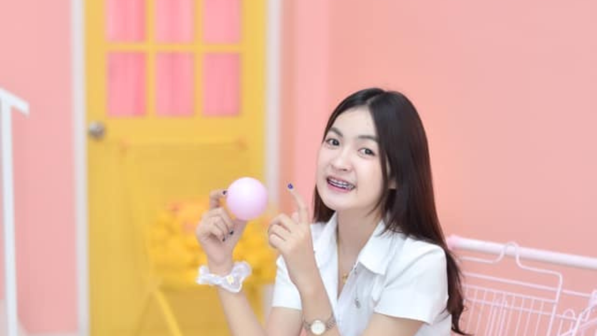 ส่อง น้องหญิง เด็กนักศึกษา ม.ราชภัฏนครราชสีมา อยากจะไปนั่งเรียนข้างๆเธอจริงๆเล้ย ใครชอบสาวๆสวยๆ ต้องแวะเข้ามาดู ไม่ผิดหวังอย่างแน่นอน