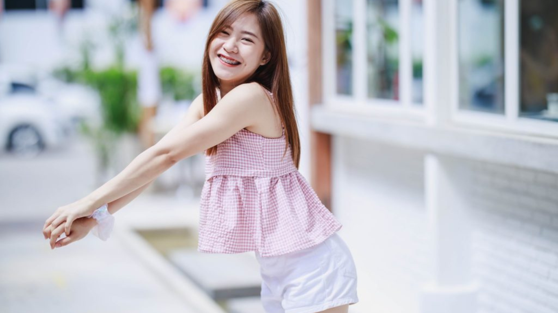 สาวสวยขวัญใจช่างภาพ น้องบิว เธอเป็นนางแบบวัยใสที่ทั้งขาว ทั้งน่ารักสุดๆ เลยล่ะ