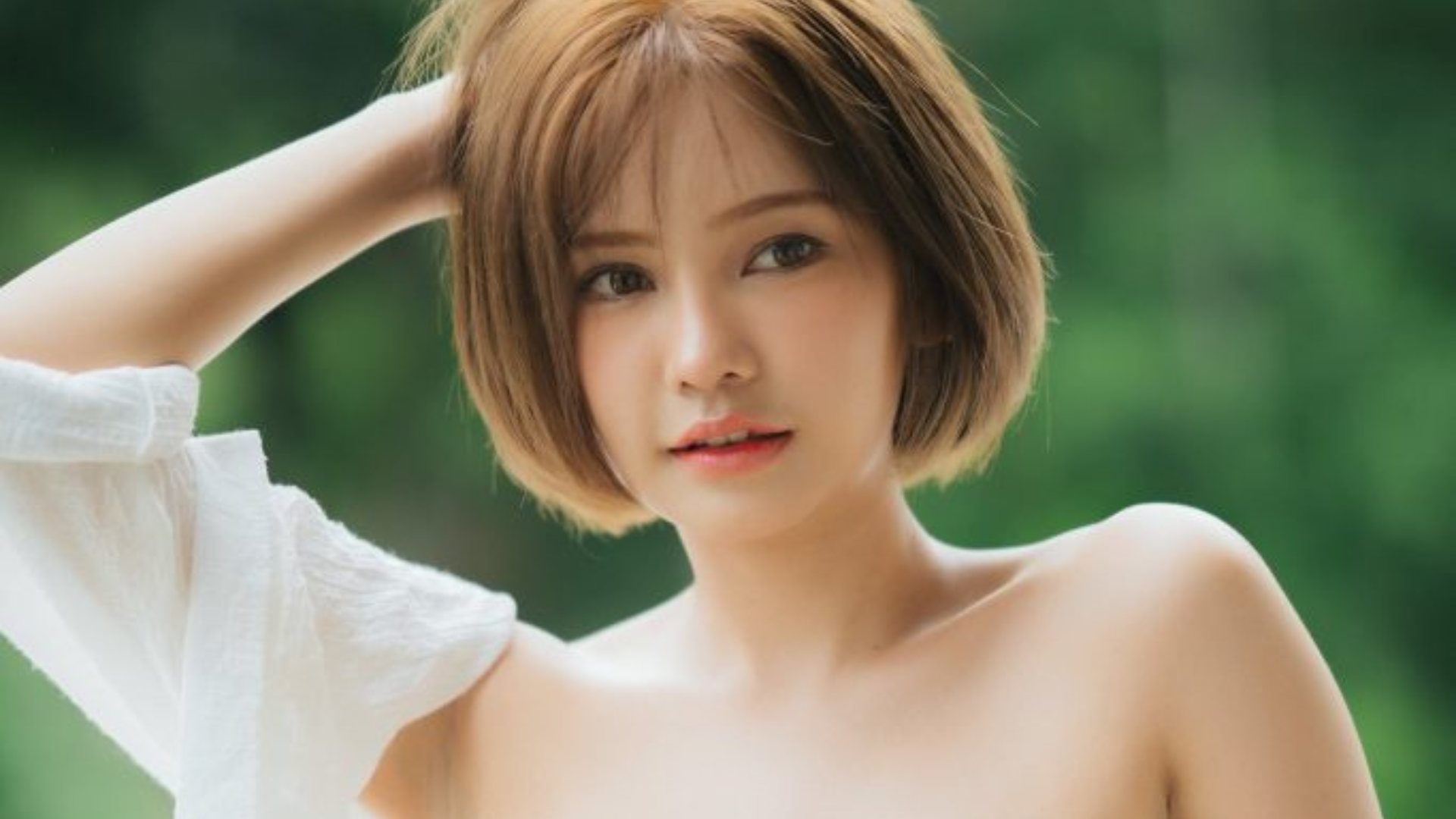 น้อง nokia สาวแซ่บผมสั้น พร้อมทำให้หนุ่มๆหายใจไม่เต็มปอด เพราะความเซ็กซี่ของเธอมันช่างรุ่นแรงซะเหลือเกิน
